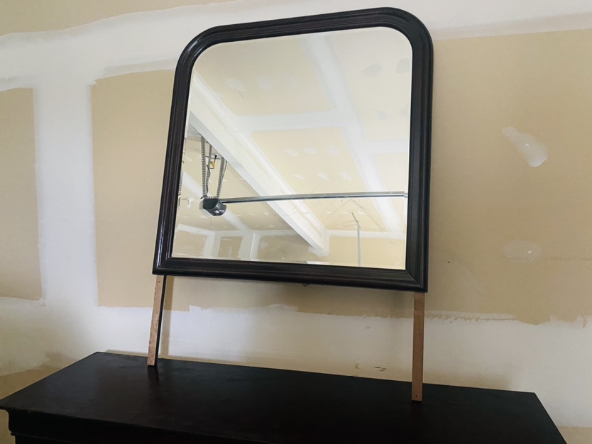 Dresser with matching mirror - photo 2