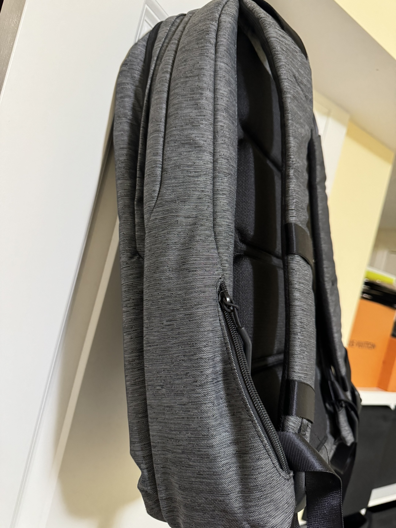 Incase City Laptop Backpack - photo 3