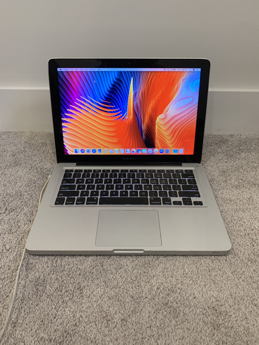 MacBook Pro 13” 2.3GHz i5 500GB HDD 4GB RAM