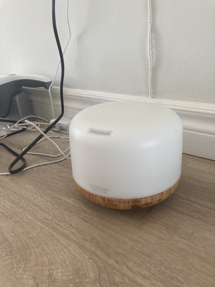Essential oil diffuser/humidifier thumbnail