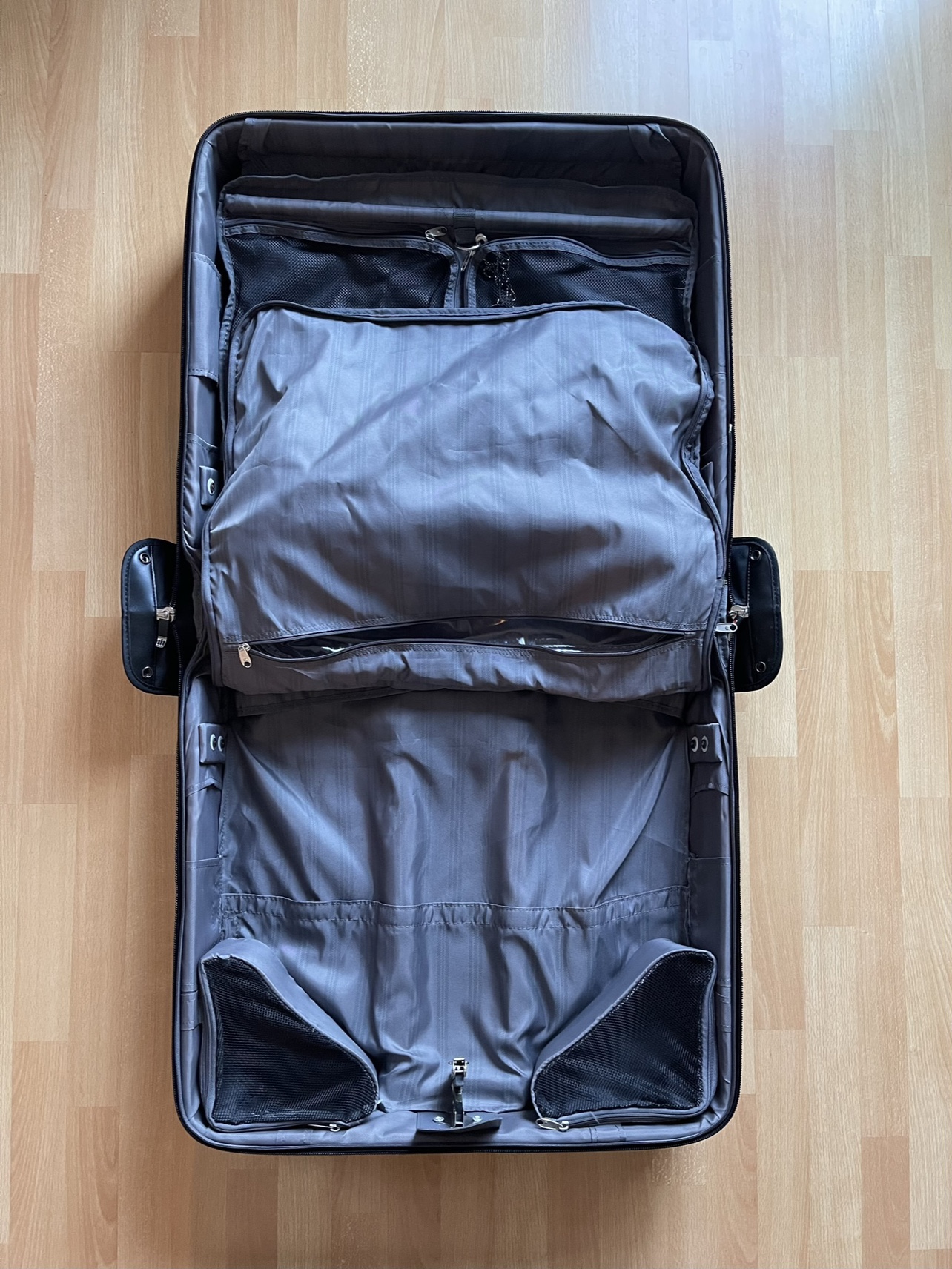 Delsey Suitcase - photo 4