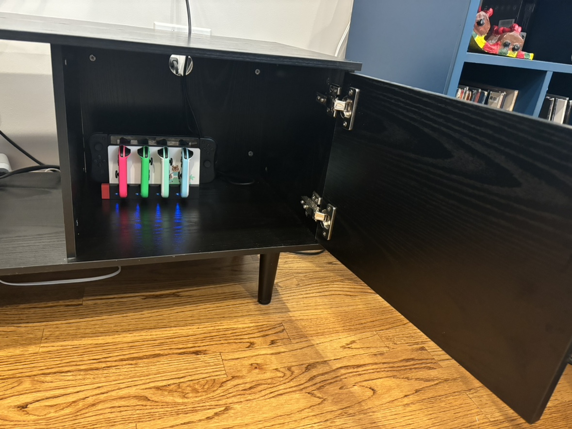 Black Wood TV Console🥕 - photo 4