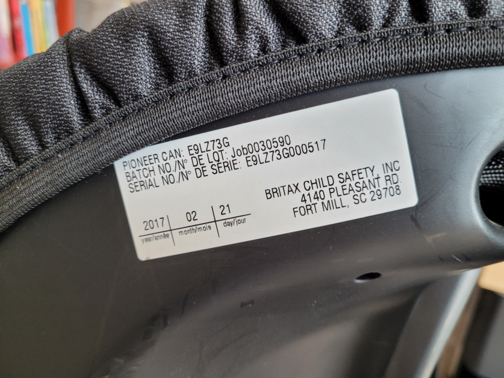 Britax Pioneer Harness-2-Booster Carseat - photo 3
