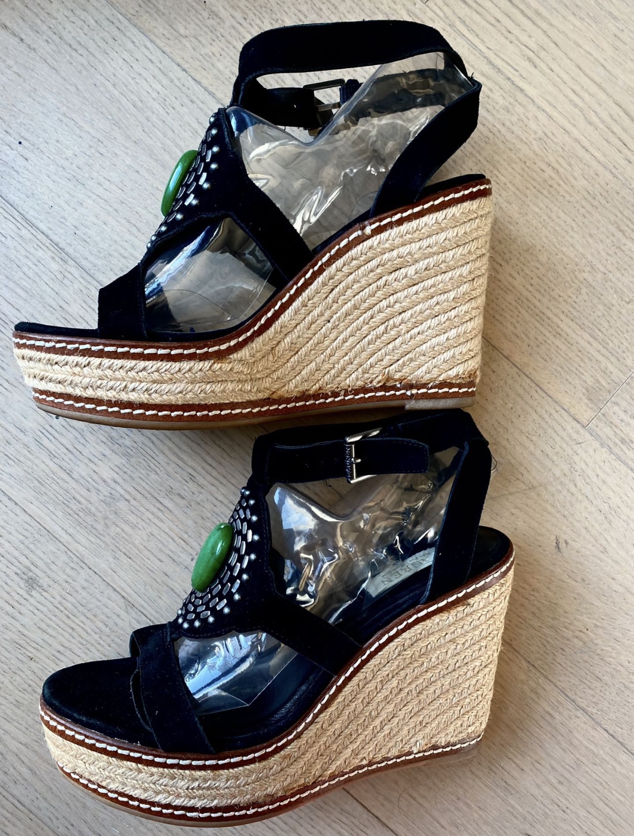 Women’s platform sandals image indicator(2)