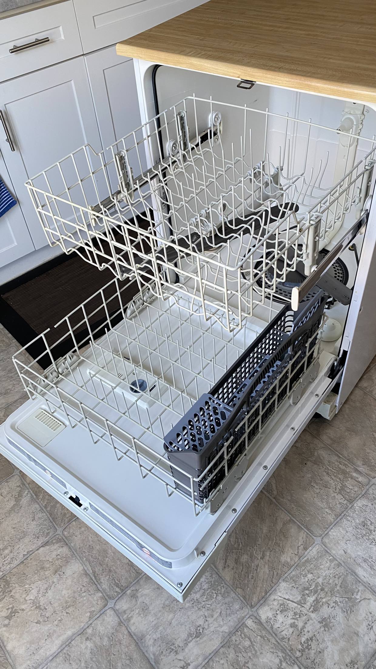 Maytag Portable Dishwasher - photo 4
