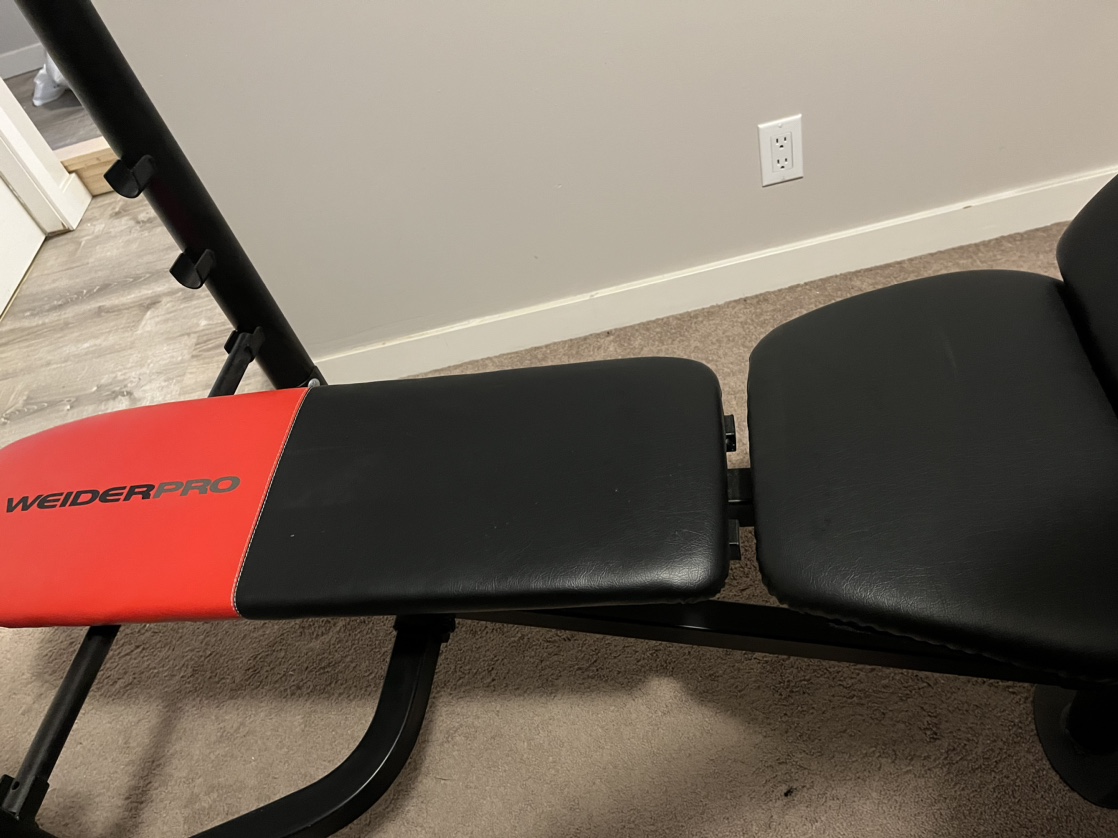 Bench press with weights