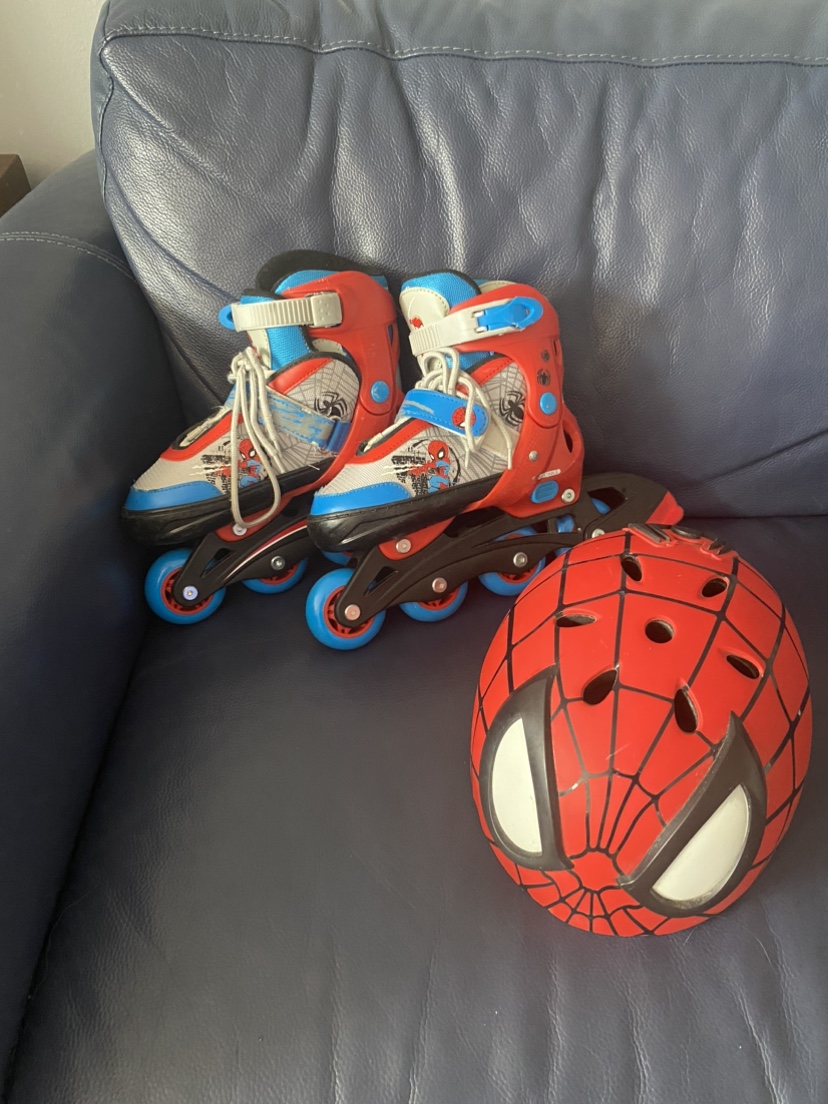 Kids roller blades adjustable size 3/5 and helmet