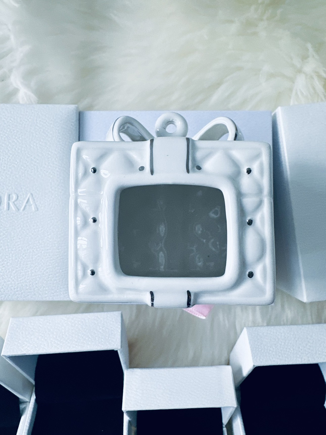 Lot of 14 authentic Pandora image indicator(6)