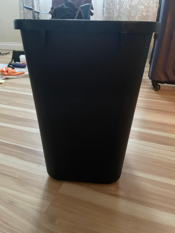 trash cans, shoe rack - photo 2