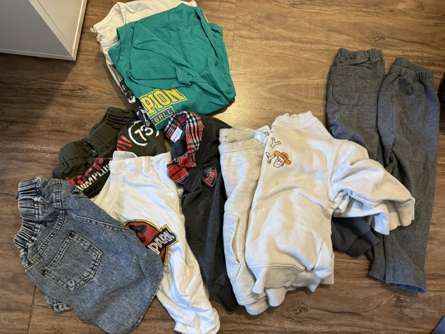 Toddler cloths thumbnail