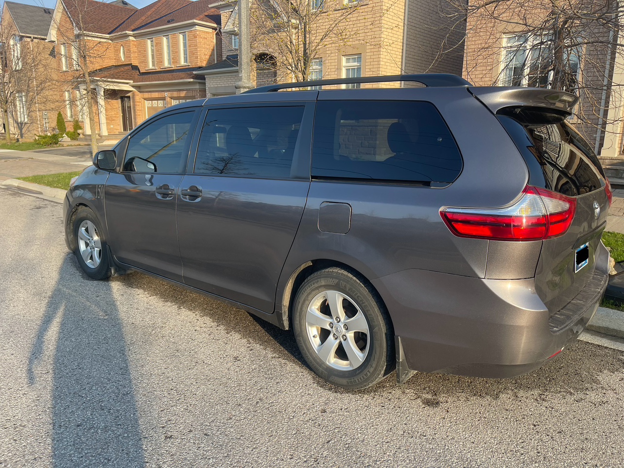 2017 Toyota Sienna - photo 4