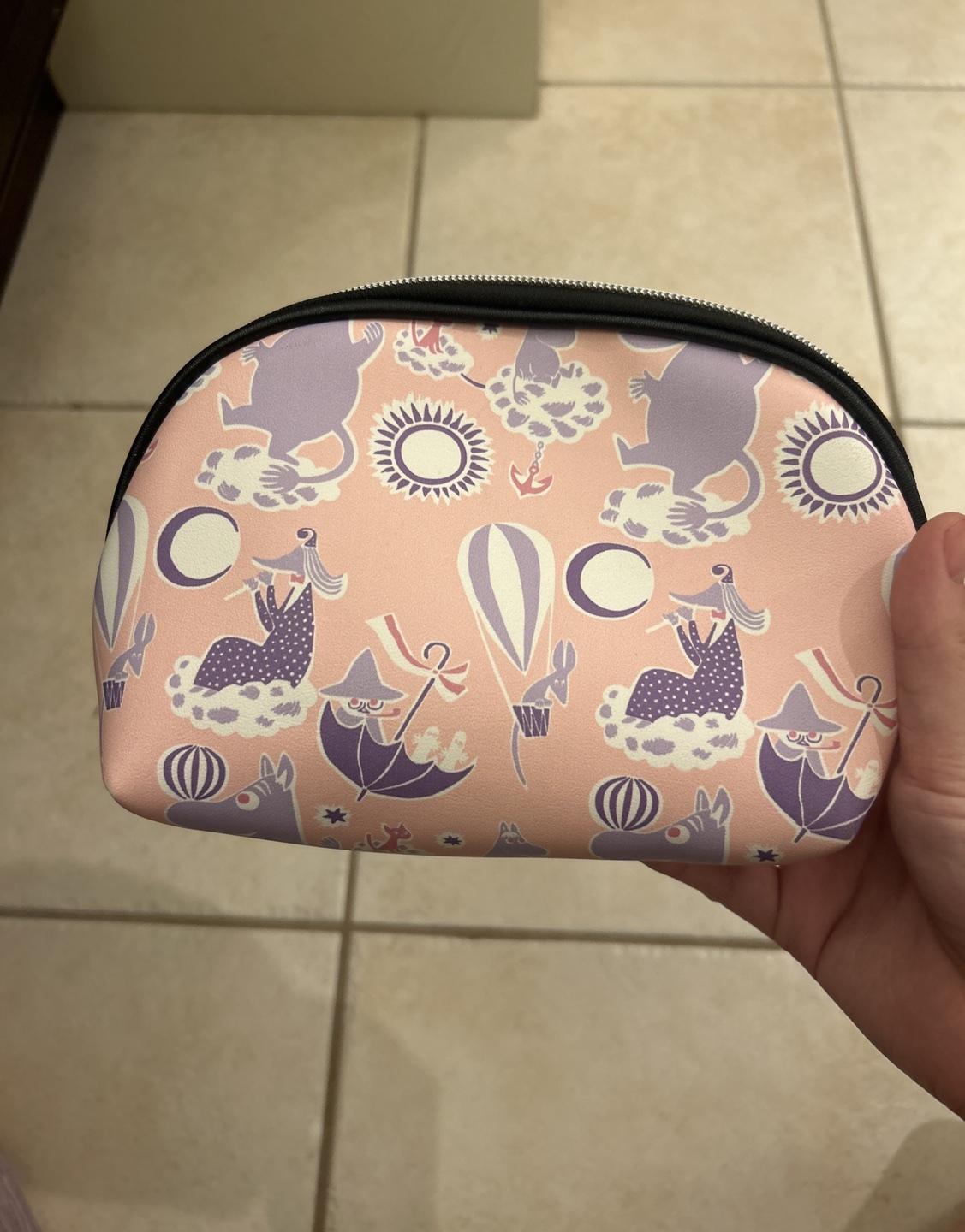 Cute little makeup bag - photo 2
