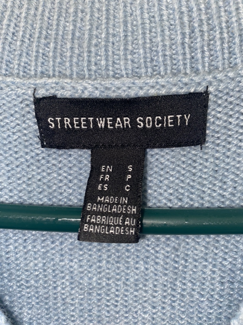 BLUE PLAID SWEATER VEST image indicator(6)