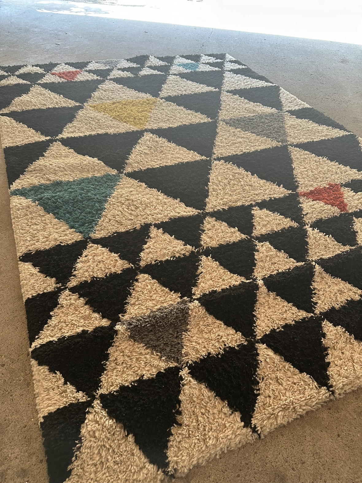 Bunderberg Rubix Triangle Soft Touch Black Area Rug - photo 3