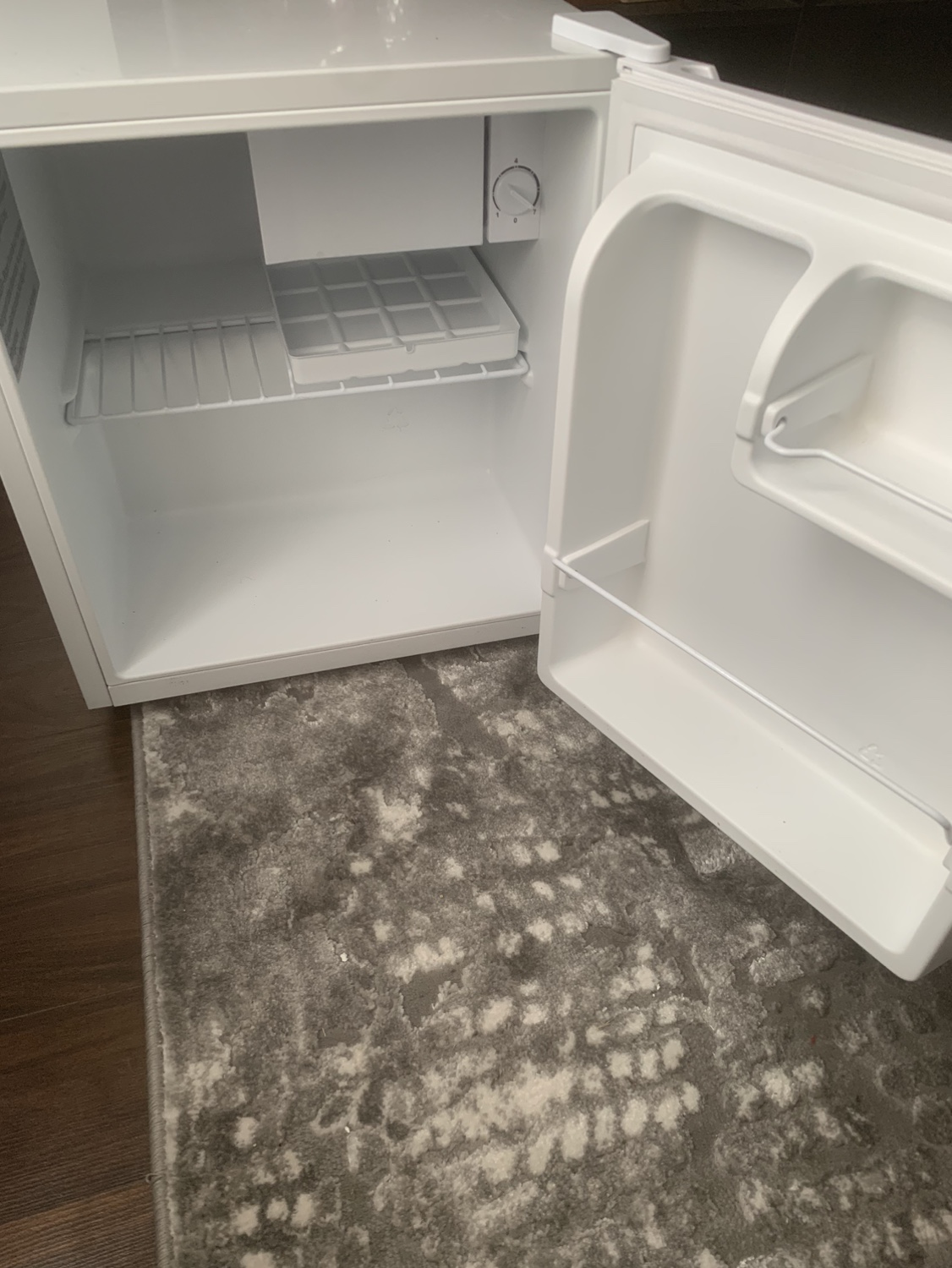 Mini fridge - photo 2