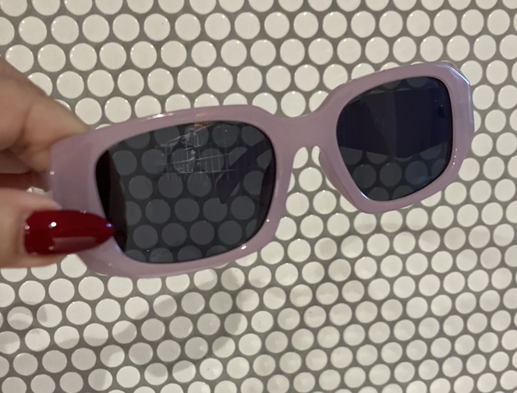 NIKE running shoes , size US 6.5 Y plus kids sunglasses bonus image indicator(6)