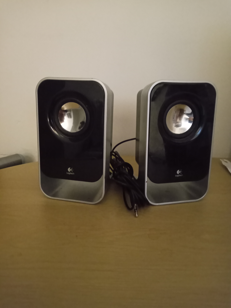 Mini speakers 🥕 thumbnail
