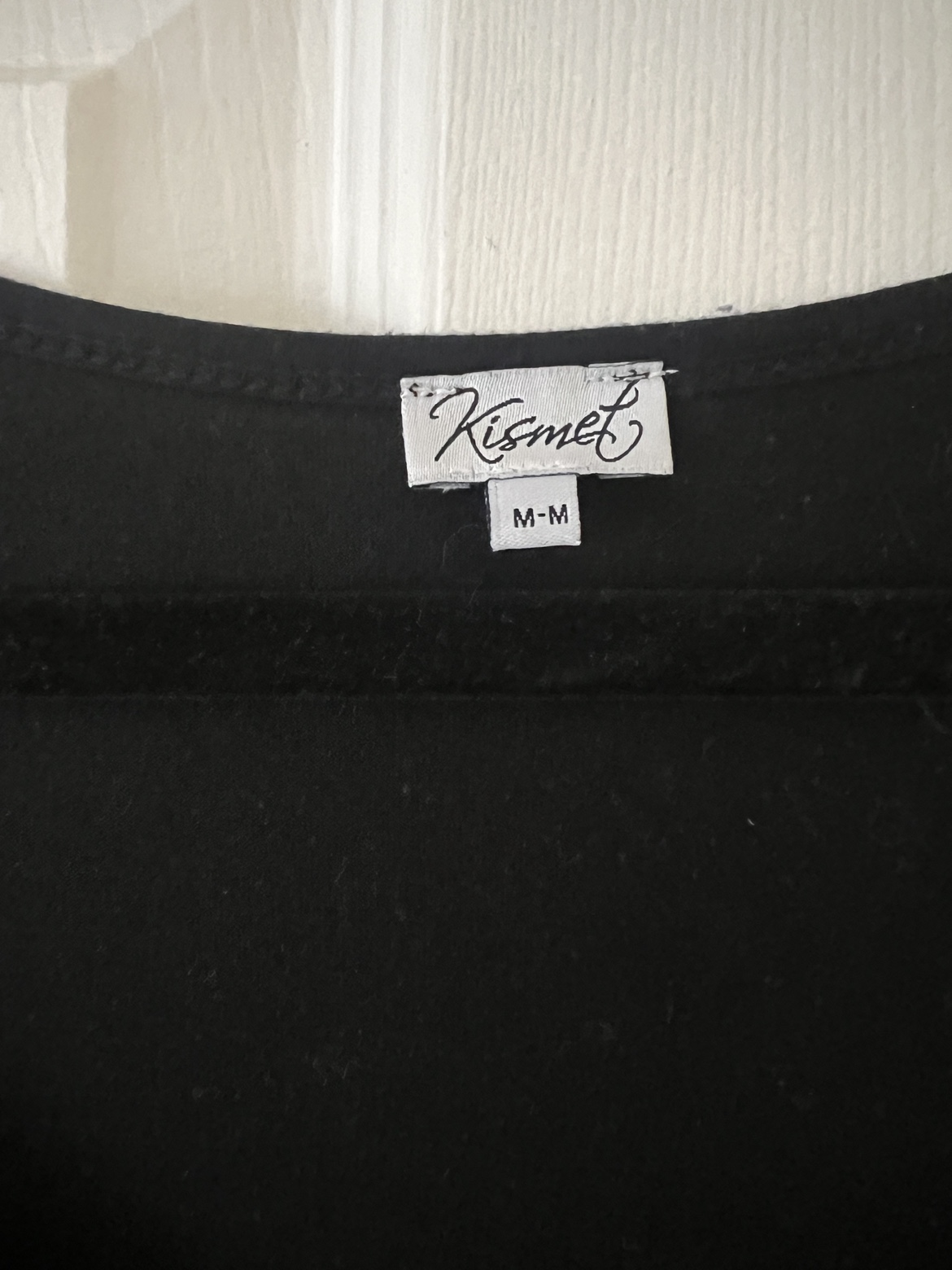 Black feathers t shirt 🥕 image indicator(2)