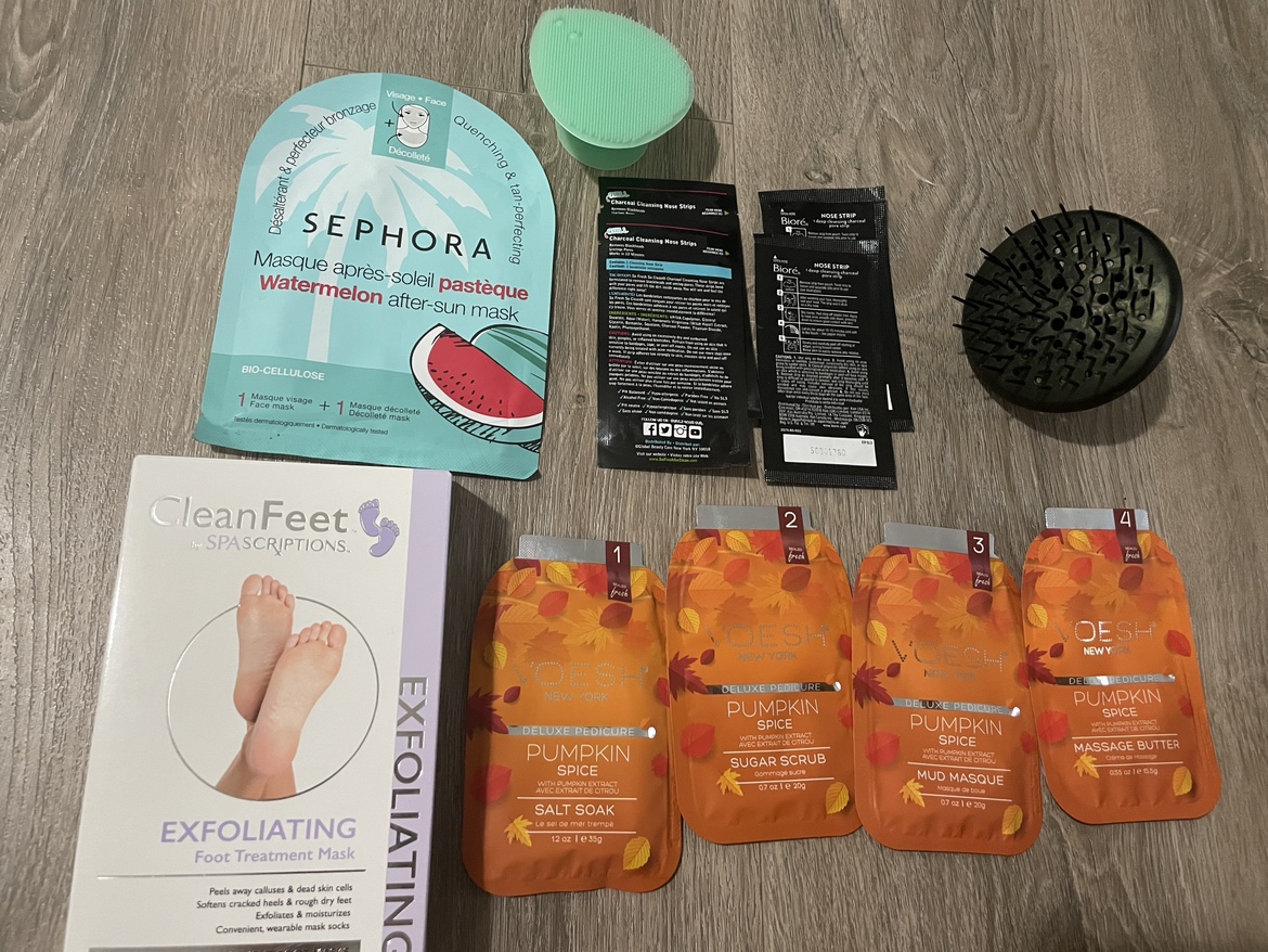 Beauty items 🧡