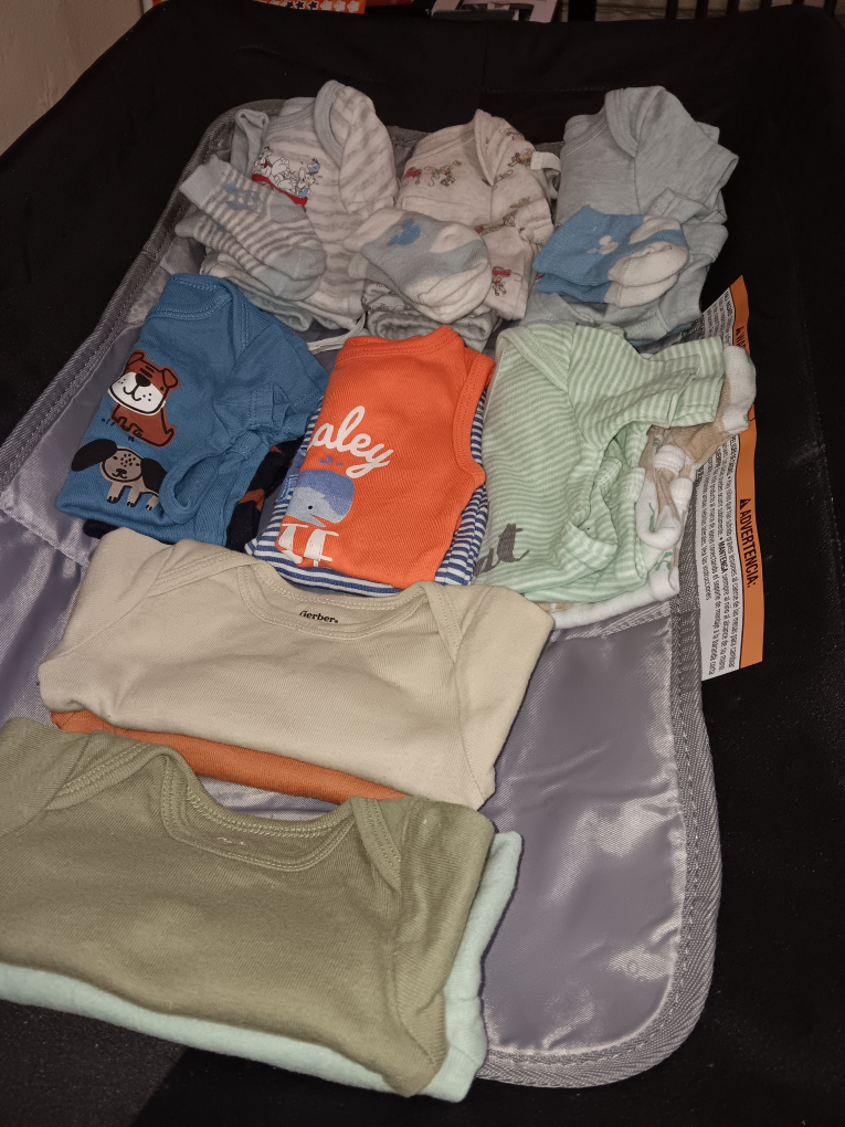 22 Pieces Of Newborn Baby Boy Clothes $20 thumbnail