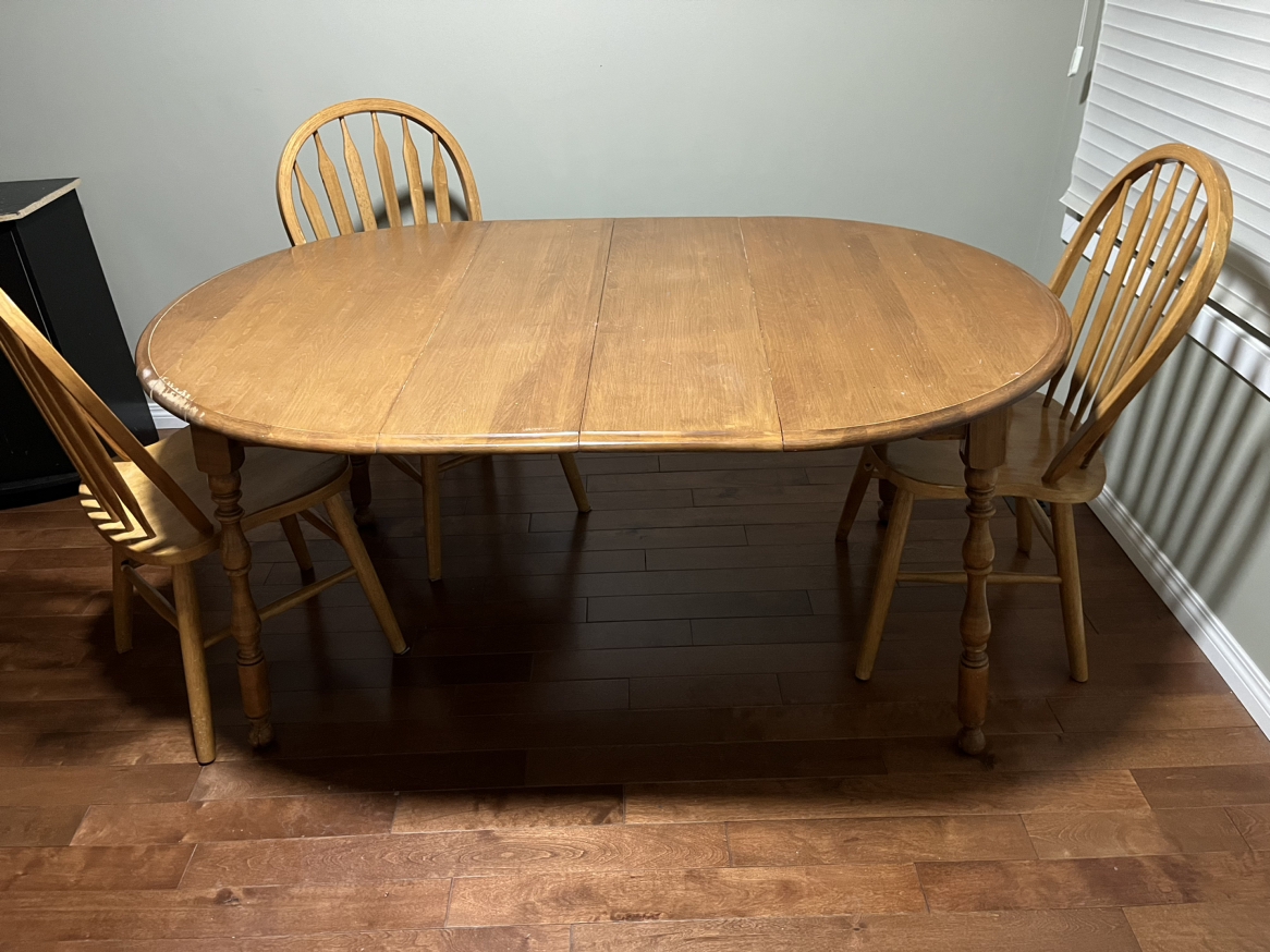 Dinning room table