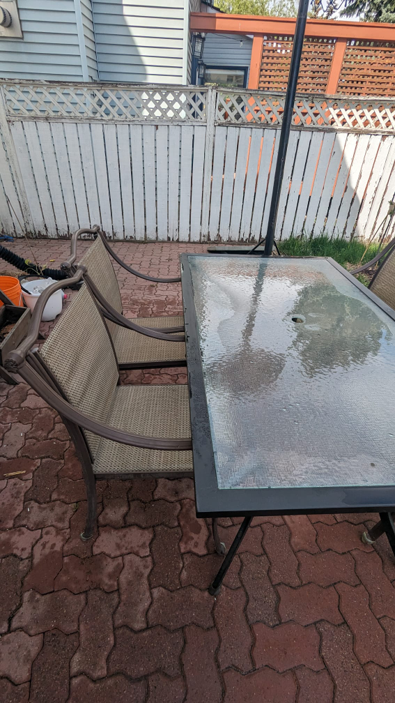 Patio Table and chairs - photo 2