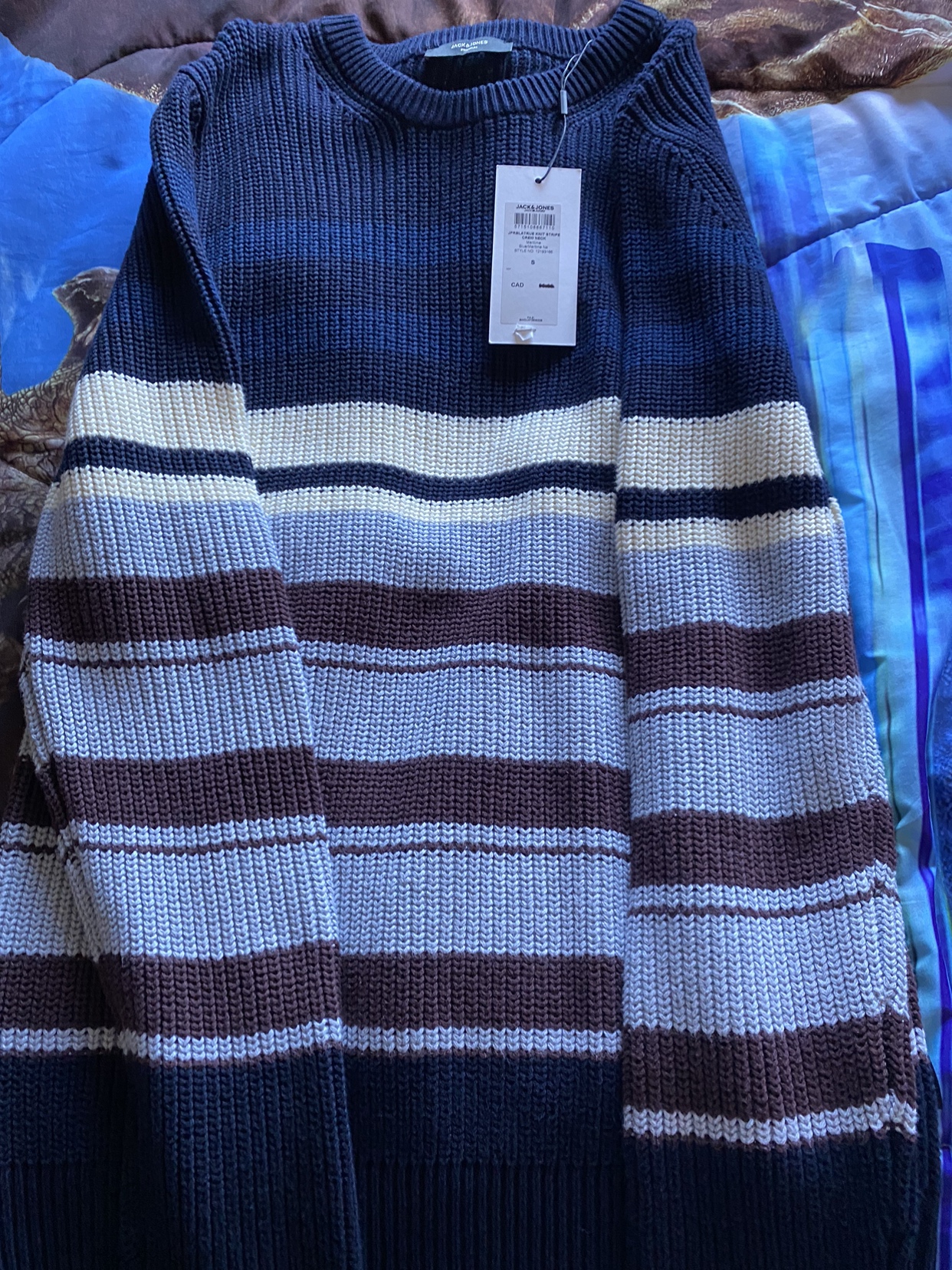 Men’s sweater