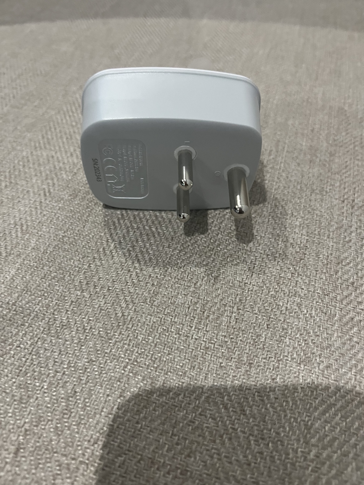 Type D Travel Adapter image indicator(2)