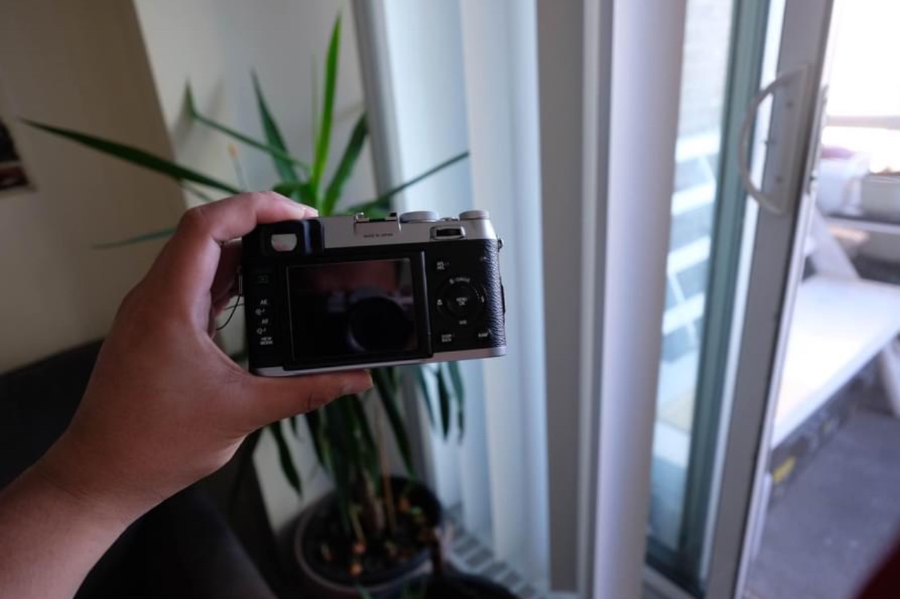 Fujifilm x100 (Finepix X100) thumbnail