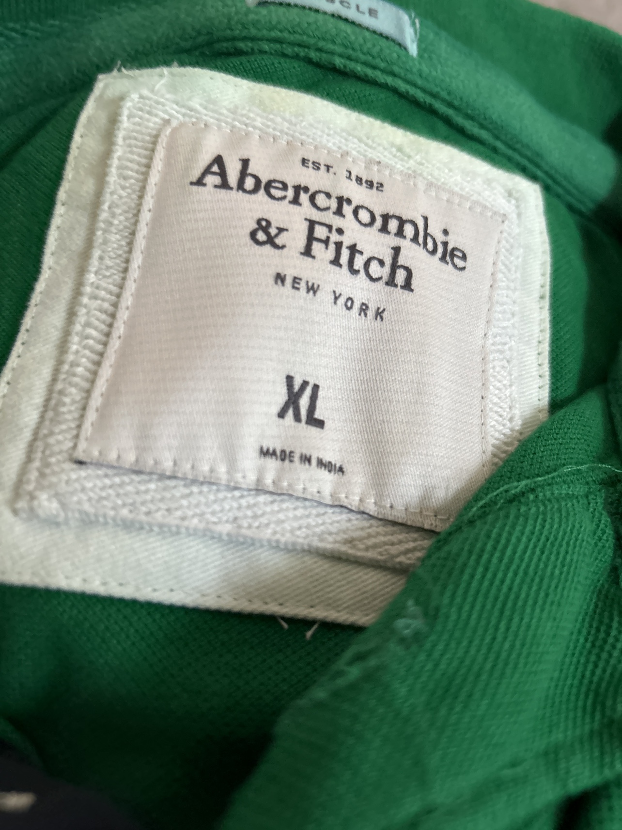 Men’s t shirt image indicator(2)