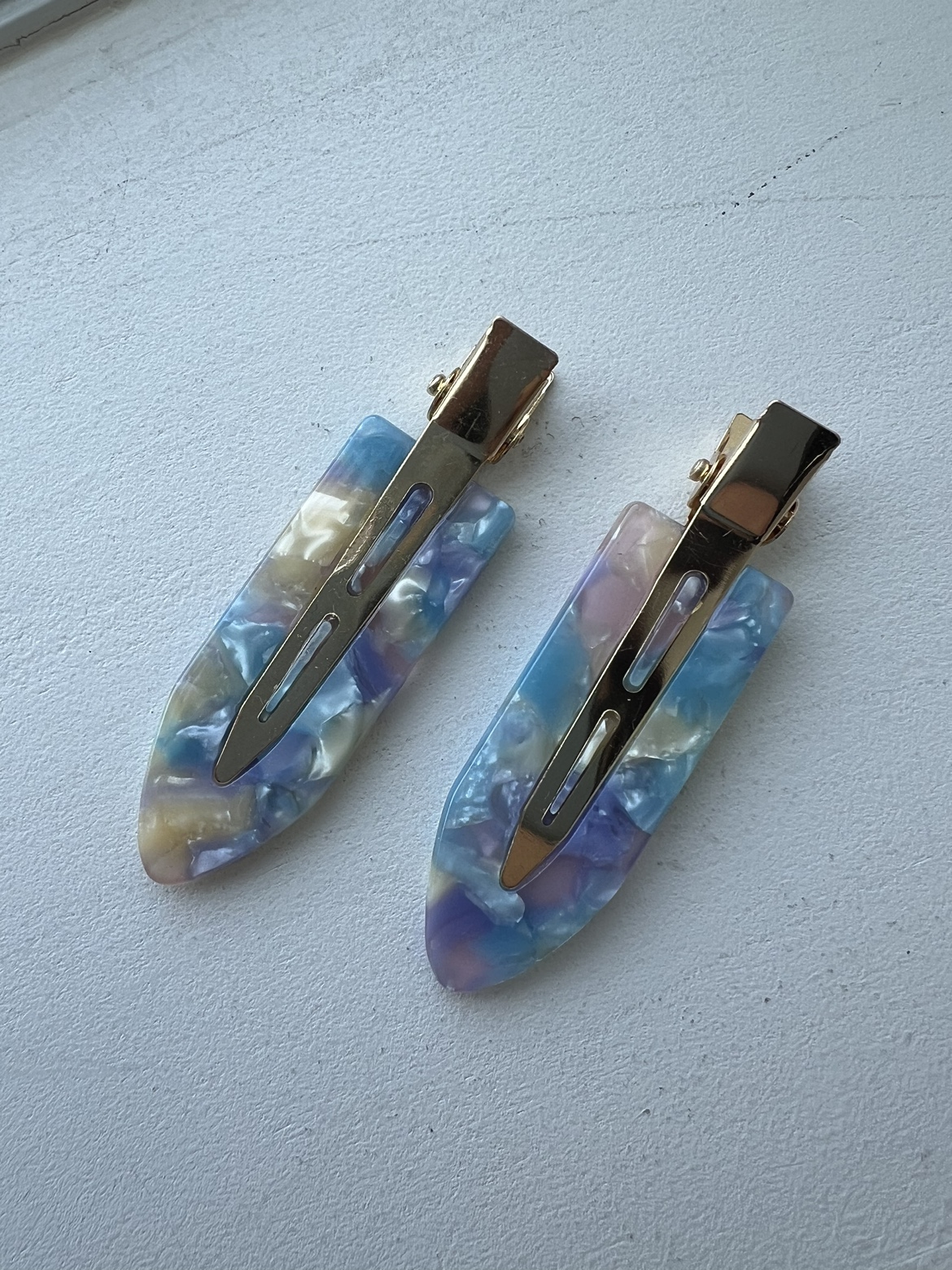 Creaseless hair clips 🪷 image indicator(2)