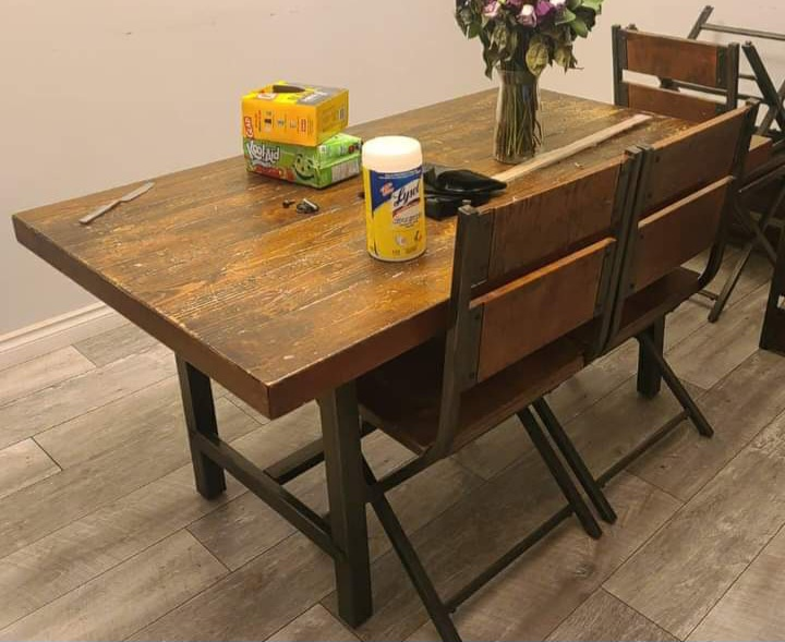 Wood Table and Chairs ( metal legs)