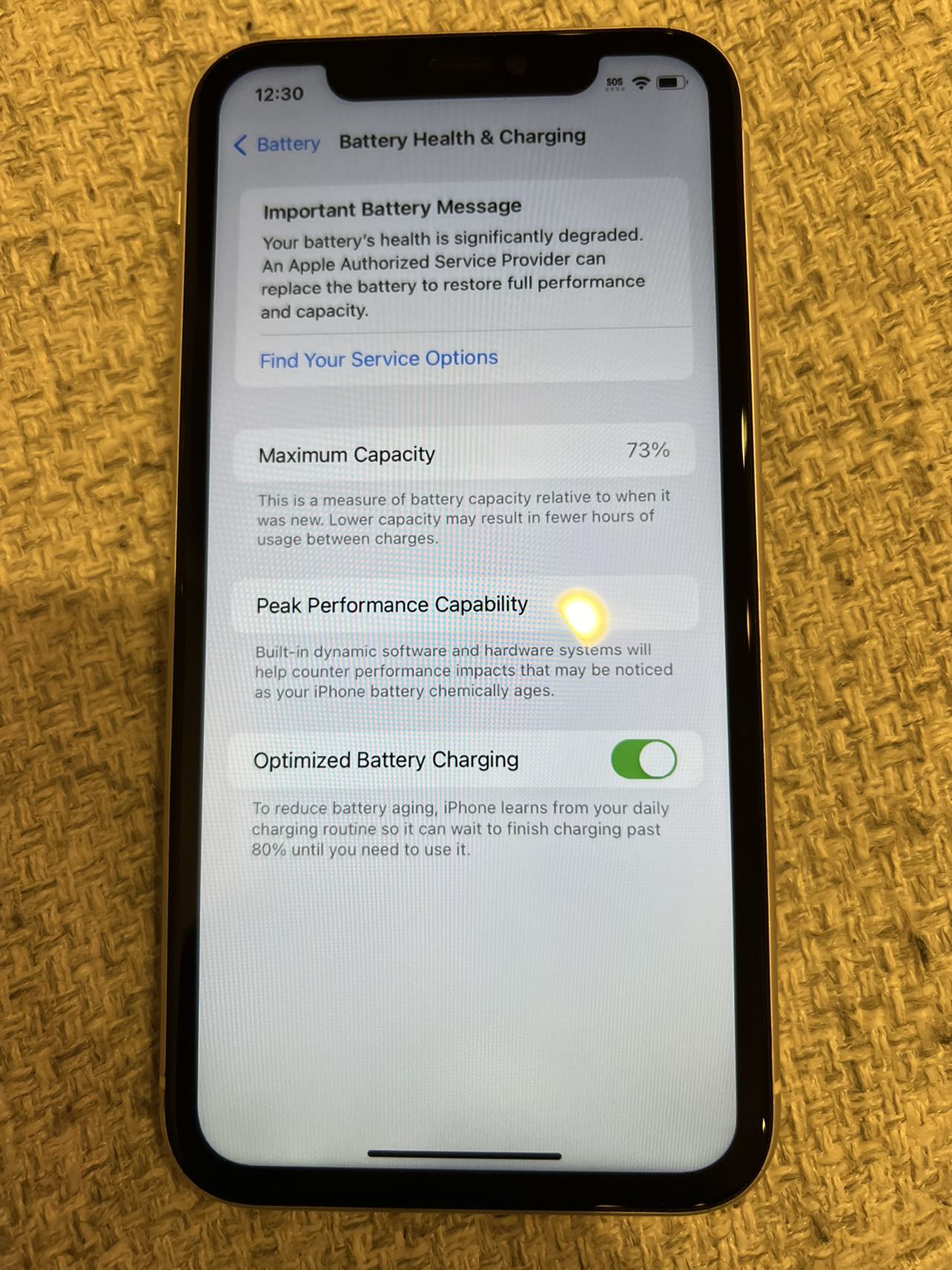 iPhone 11 64gb white - photo 3