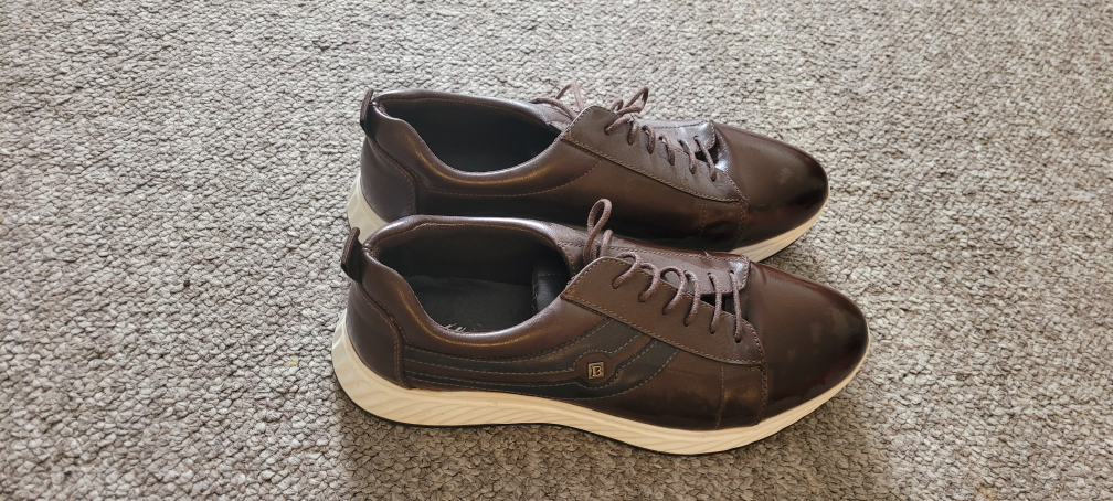 shoes -men's