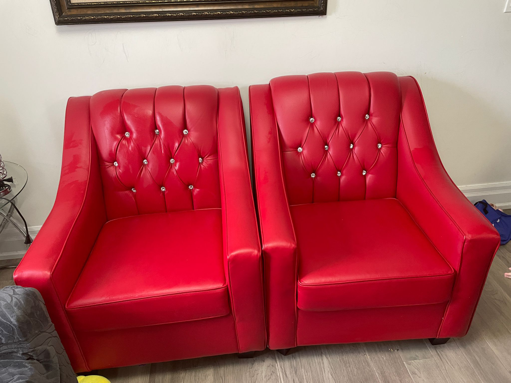 loveseat - photo 3