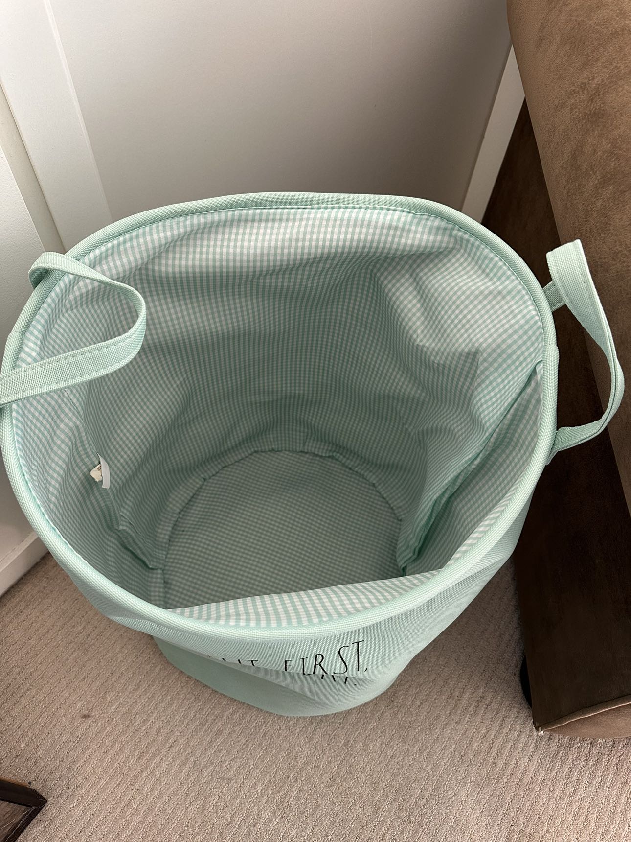 Free Laundry Basket - photo 2