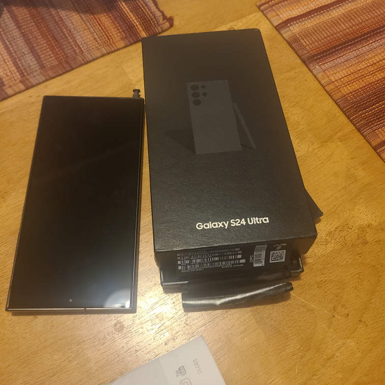 brand new unlocked Samsung Galaxy S24 Ultra