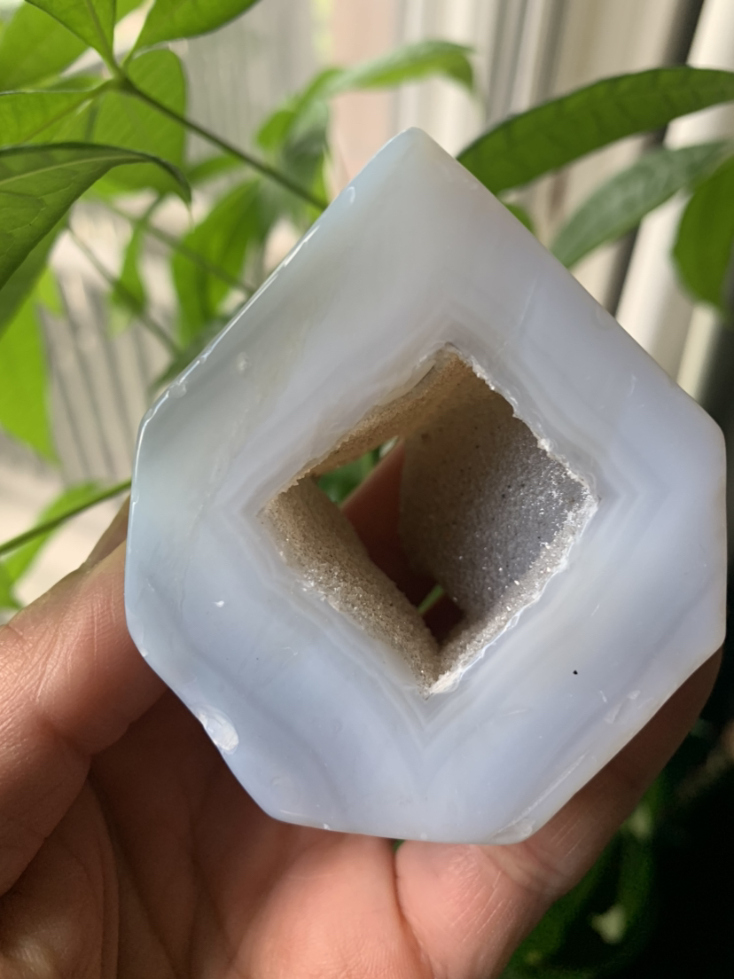Druzy agate tower thumbnail