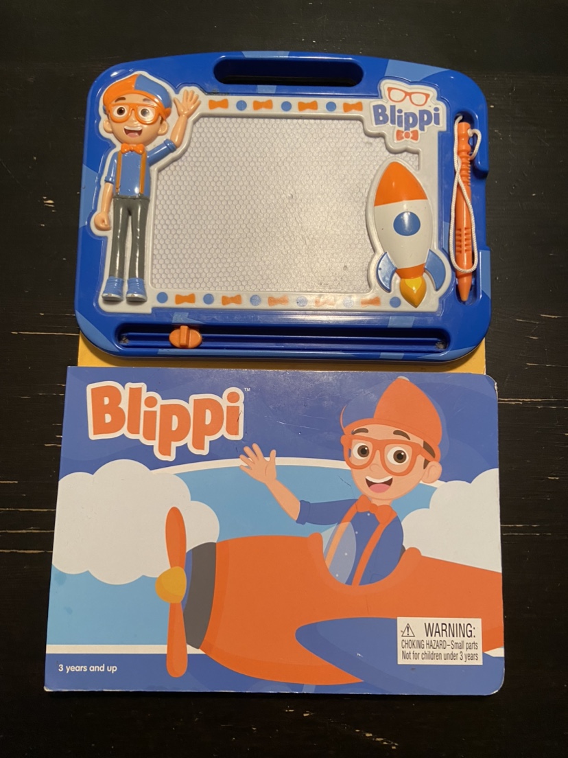 Blippi magnetic drawing book thumbnail
