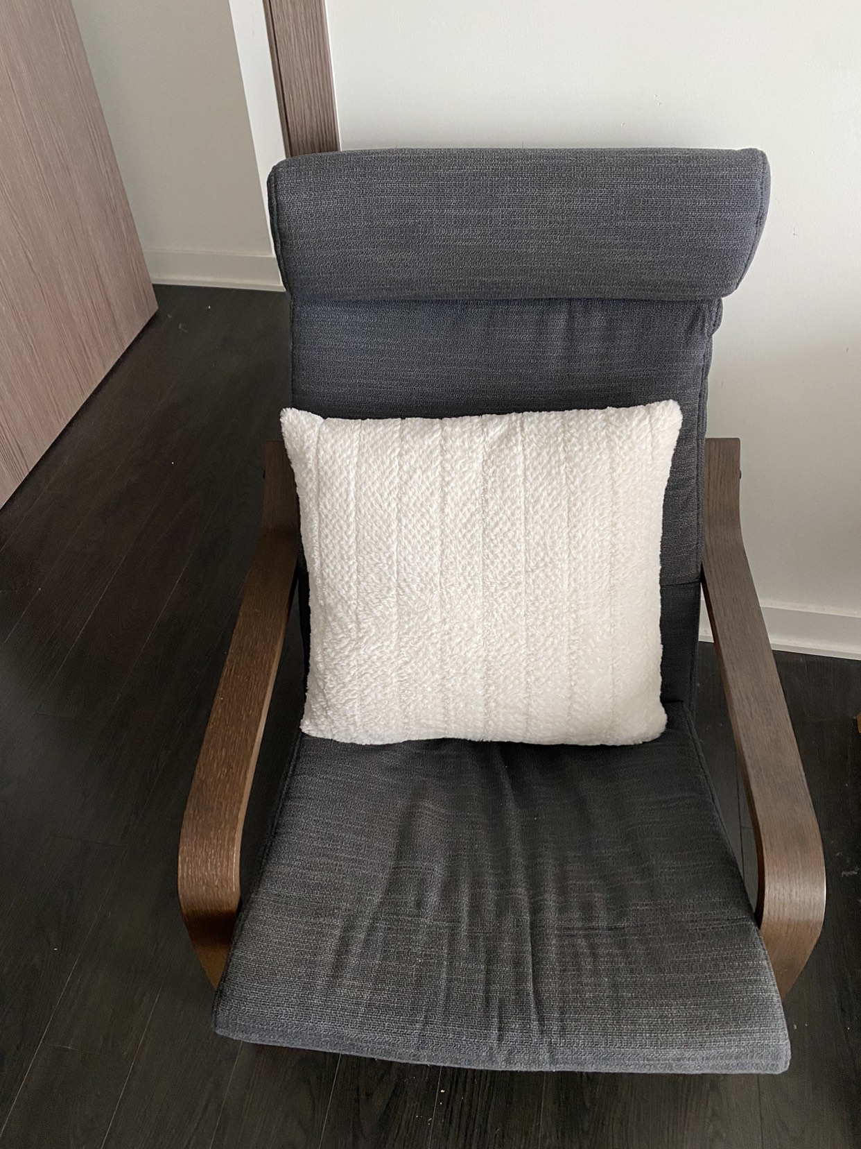 Moving out this week! Chair Dark wood - photo 2