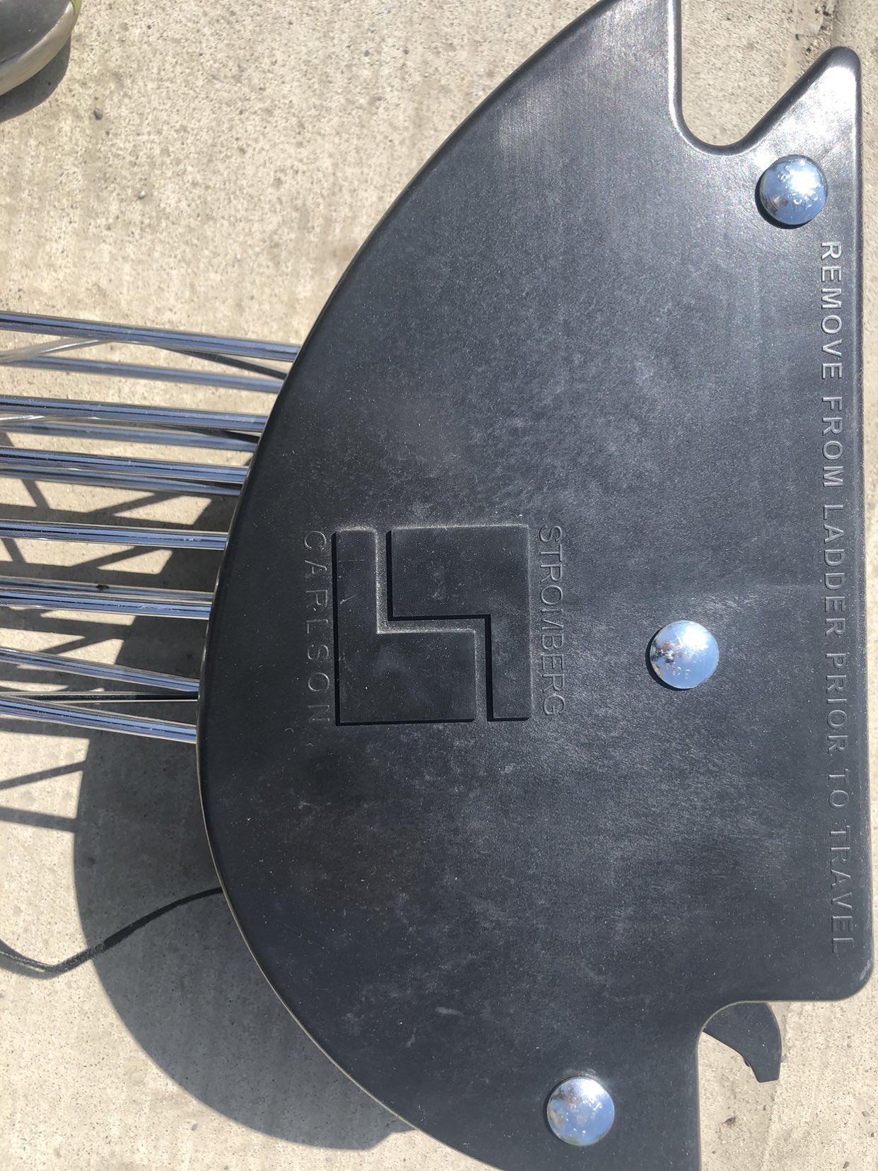 RV ladder clothes hanger - photo 3