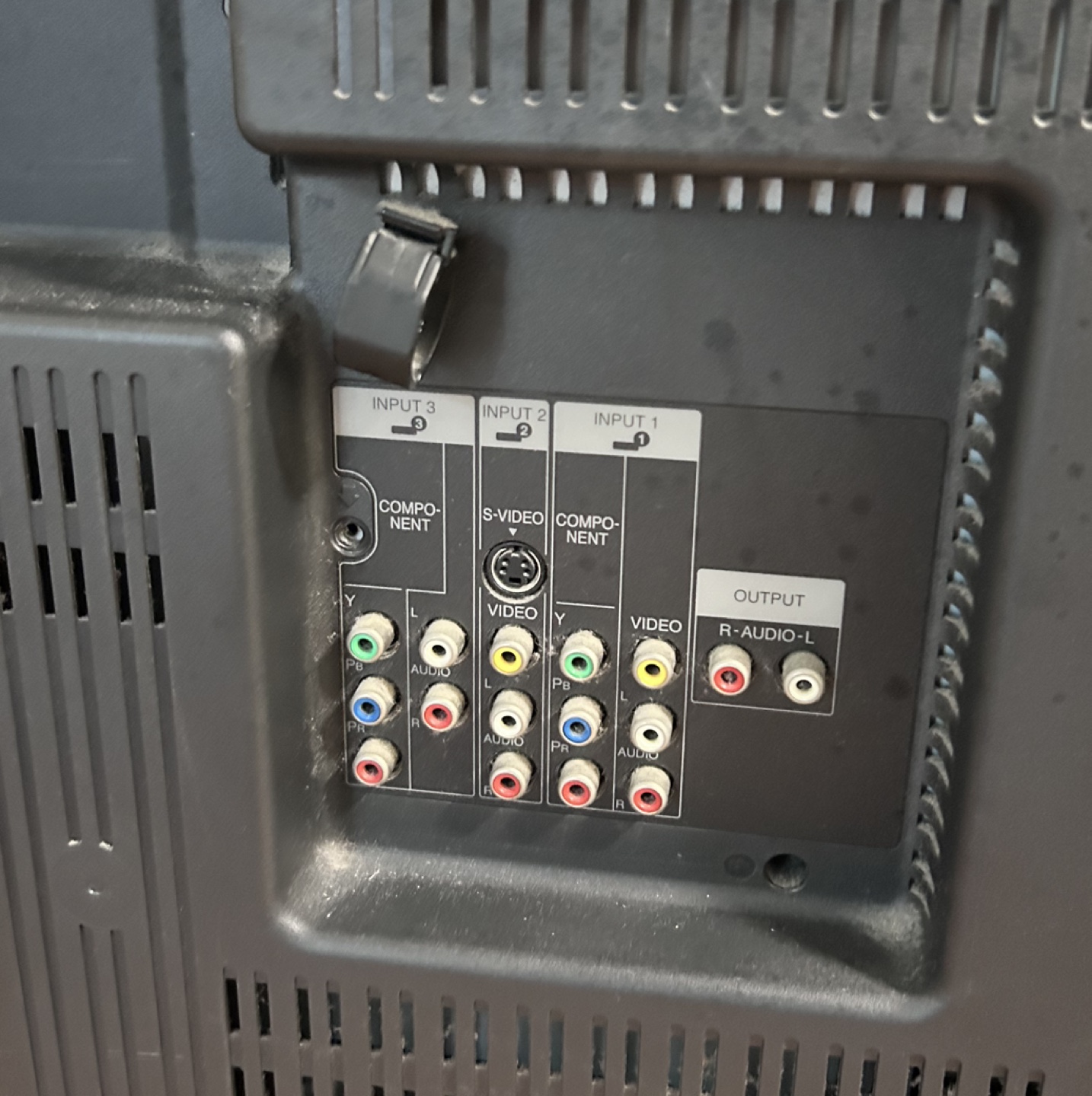 Sharp liquid crystal 37” AQUOS LCD HDTV image indicator(7)