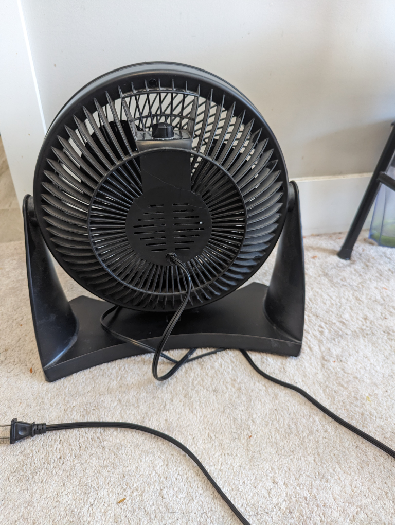 Honeywell HT908CV1 TurboForce 10" Floor Fan/Air Circulator - photo 3
