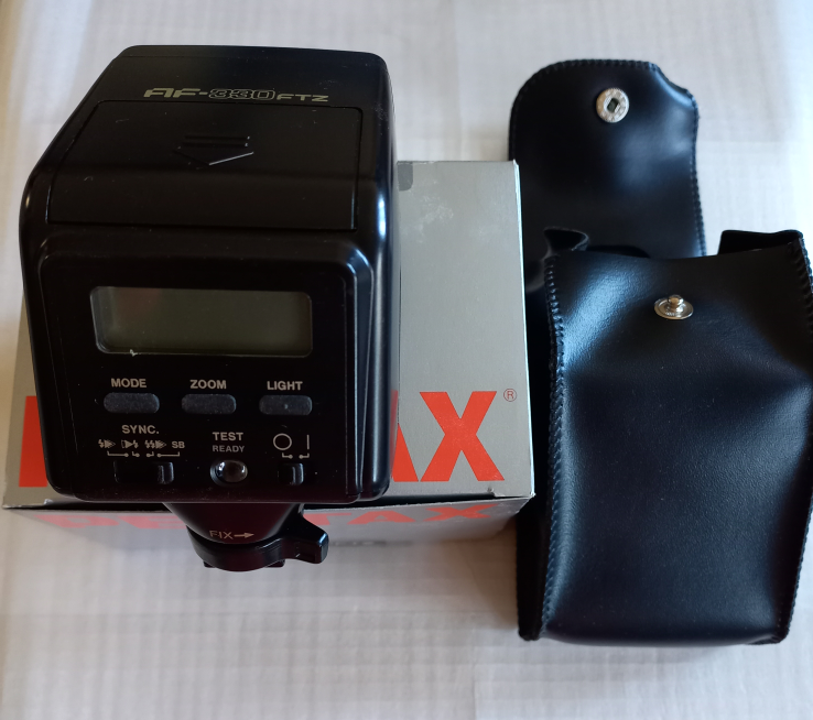 Pentax AF-330 FTZ electronic flash image indicator(3)