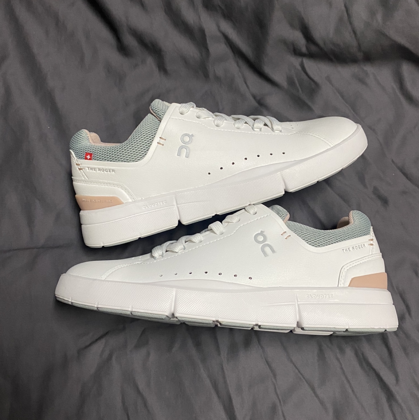 On Roger Advantage Shoes - Size 7.5 - photo 2