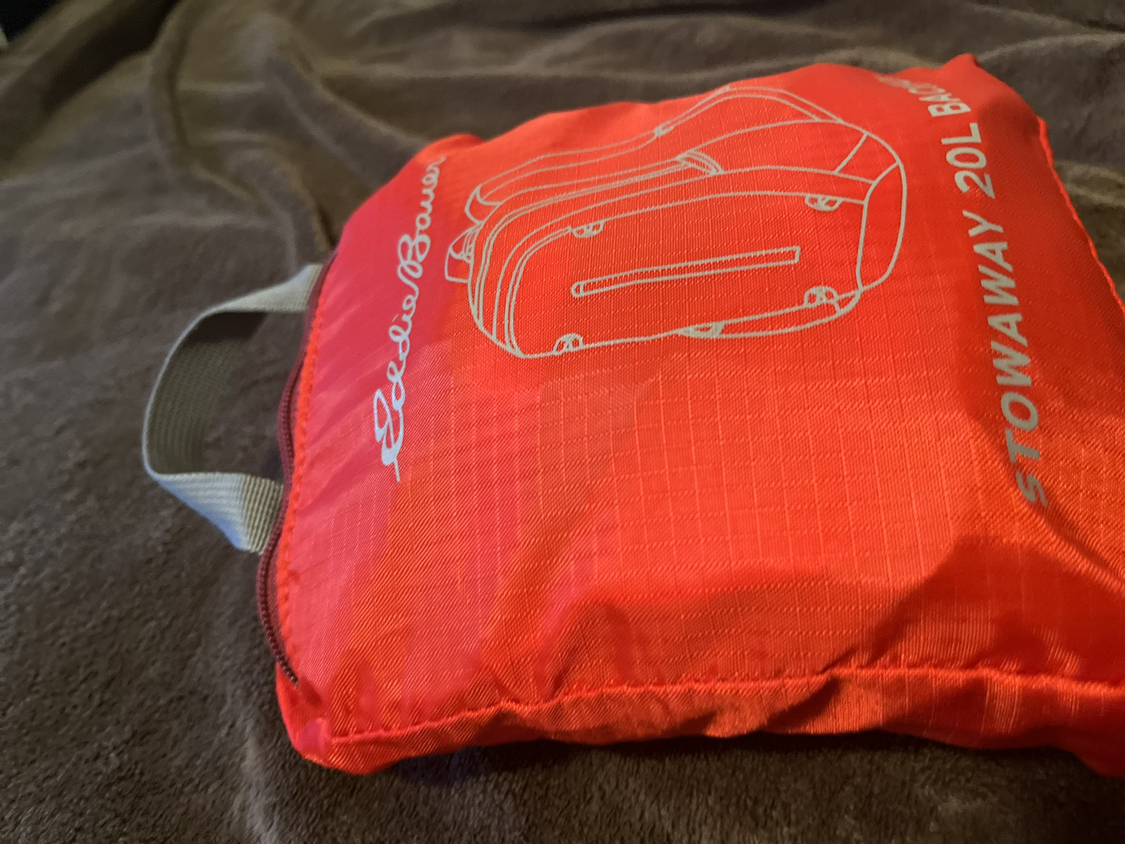 Eddie Baeur foldable backpack UNISEX image indicator(2)