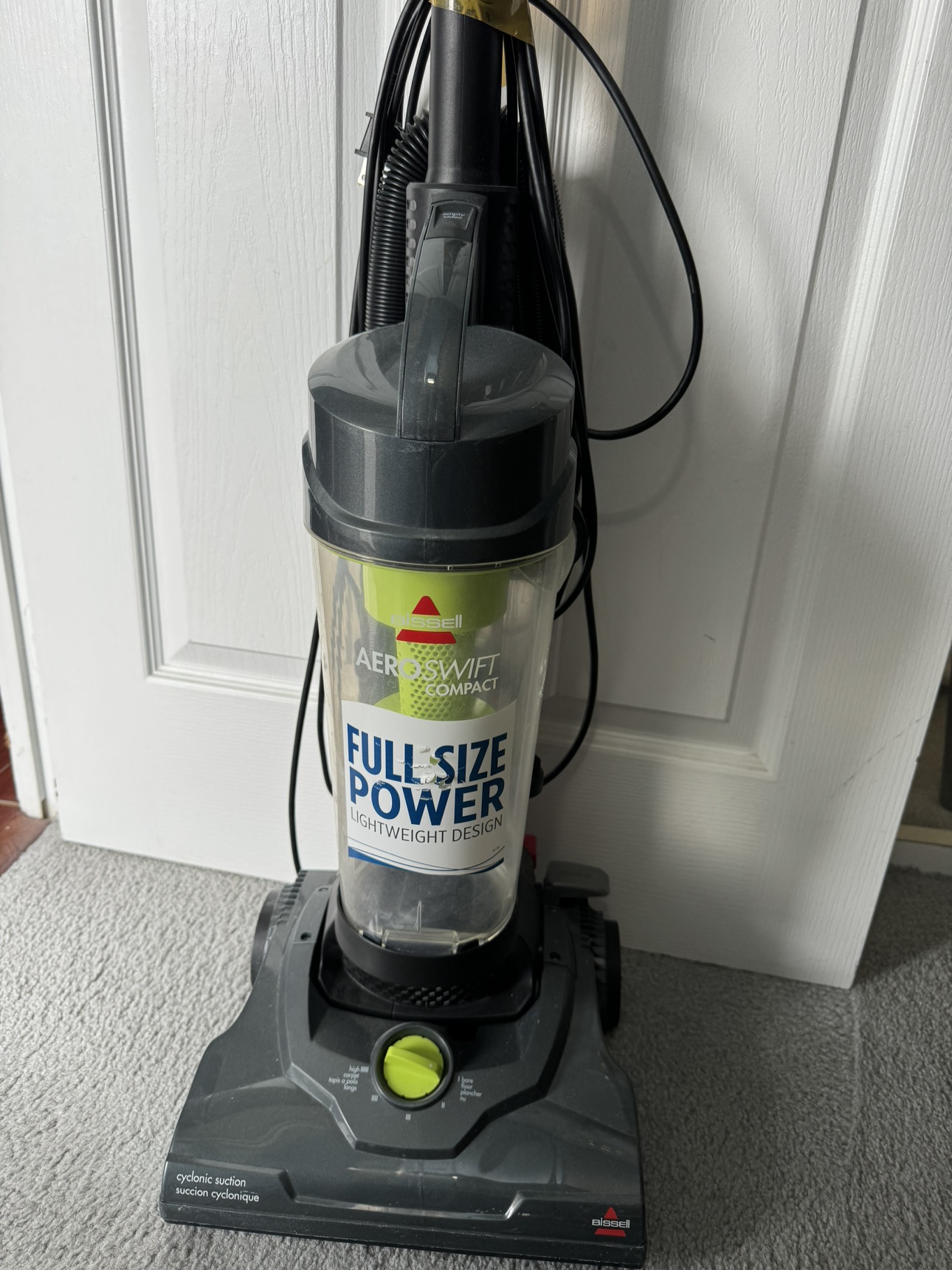 BISSELL AeroSwift  Vacuum Cleaner (PICK UP ONLY)
