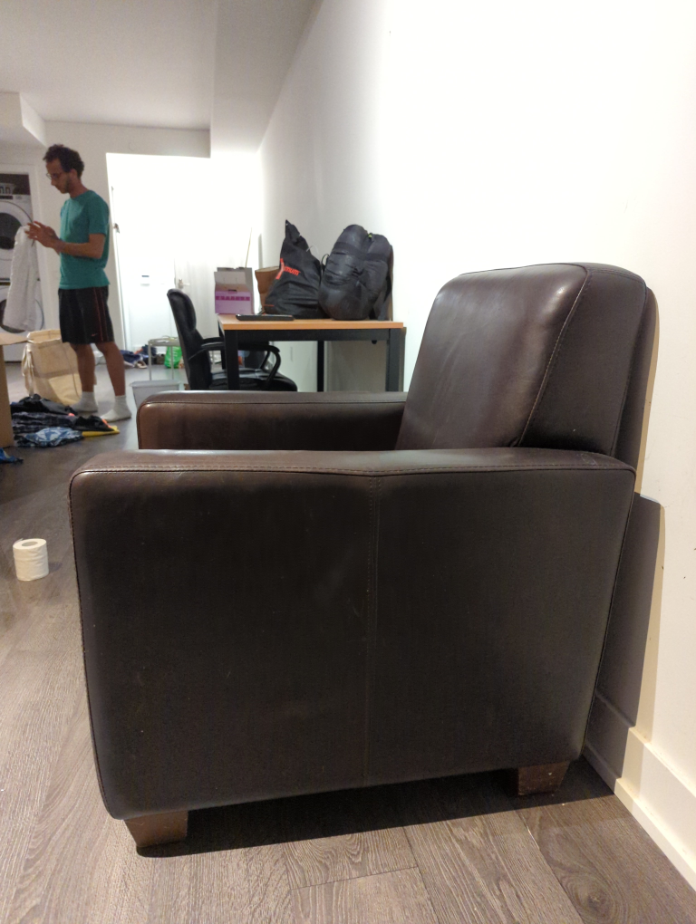 arm chair couch - photo 2
