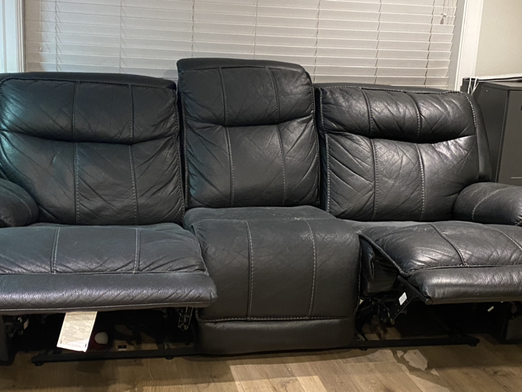 Recliner leather Sofa thumbnail