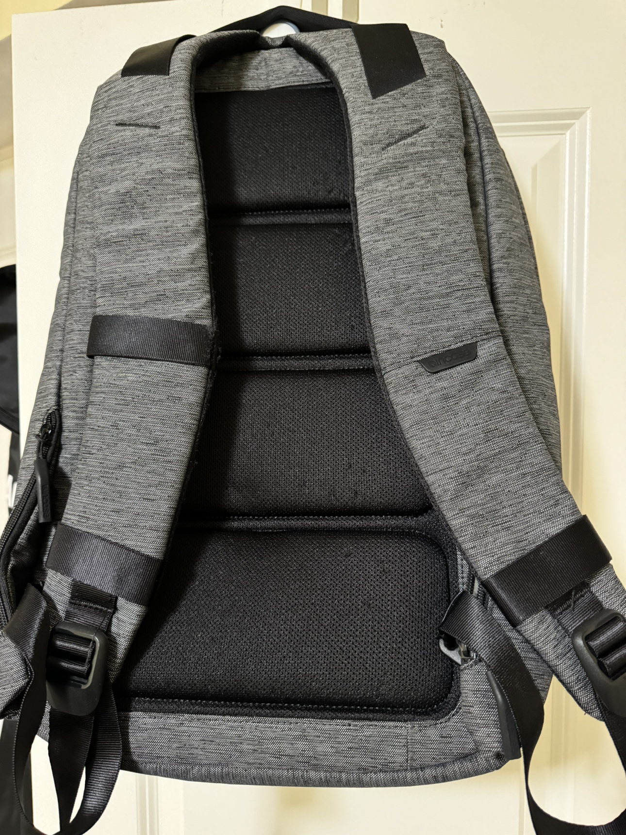 Incase City Laptop Backpack - photo 2